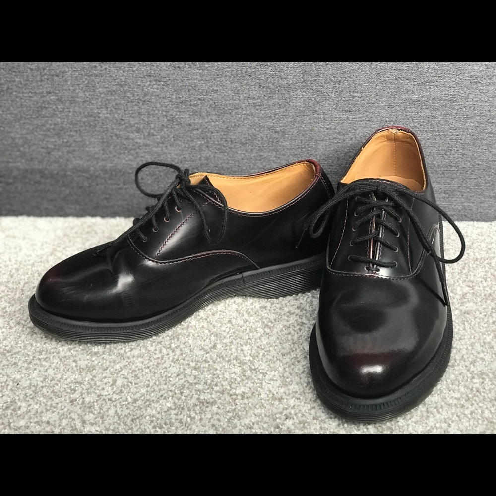 Dr. Martens Arcadia women’s size 5 like new!